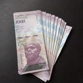Escoines Koleksiyon 3996368f4067a925ec 2017 Venezuela 1000 Bolivar Çil 1 Deste 100Adet kağıt para thumbnail 2
