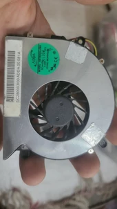 Cpu fan küçük 5 volt 3 pin ikinci el thumbnail 2