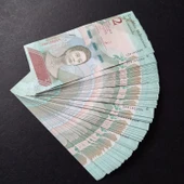 Escoines Koleksiyon 3996368f576833056e 2018 Venezuela 2Bolivar ÇİL 100 Adet Deste eski kağıt para thumbnail 2