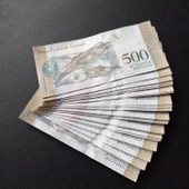 Escoines Koleksiyon 3996368f57598f2daf 2017 Venezuela 500 Bolivar ÇİL Deste eski yabancı kağıt para thumbnail 5