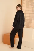 Siyah Önden Düğmeli Pijama Takım thumbnail 2