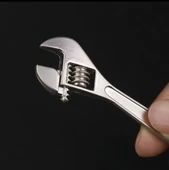 Fonksiyonel İngiliz Anahtarı Şeklinde Anahtarlık thumbnail 3