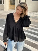 MDB Kadın Uzun Kollu V Dantel Yaka Aerobin Bluz thumbnail 3