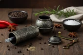 LUDIA Zamak Metal Kalay Renk 3 lü Set Karabiber,Kahve,Çörek Otu El Değirmeni Öğütücü Grinder - 6