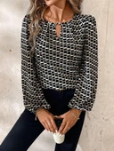 Lucky Life Kadın Uzun Kollu Damla Detaylı Yaka Desenli Süprem Bluz thumbnail 4