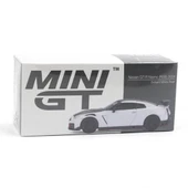 NessiWorld GT 1/64 Nissan GT-R Nismo 2024 Brilliant White Pearl thumbnail 2