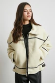 Ters Detay Lamine Biker Ceket Krem thumbnail 1