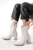 MSK-032 Beyaz Topuklu Fermuarlı Kadın Bot thumbnail 2