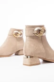 RM-504 Bej Süet Toka Aksesuarlı Topuklu Fermuarlı Günlük Kadın Bot thumbnail 5