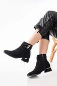 RM-504 Siyah Süet Toka Aksesuarlı Topuklu Fermuarlı Günlük Kadın Bot thumbnail 3