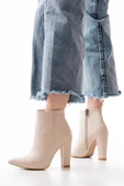 VRT-4801 Bej Yüksek Kalın Topuklu Fermuarlı Kadın Bot thumbnail 1