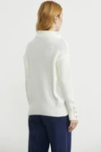 Dik Yaka Düğme Detaylı Yünlü Triko Kazak - Kemik thumbnail 7