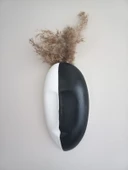 İki Renkli Soyut İnsan Yüzü Duvar Vazosu, Maske Duvar Süsü, Aksesuar Siyah-Beyaz thumbnail 2