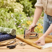 Profesyonel Metal Mekanik Zımba Tabancası El Tipi Makinesi Ayarlanabilir 4-14 mm Zımba Teli Uyumlu thumbnail 4