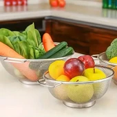 Paslanmaz Çelik Kulplu Tel Çok Amaçlı Makarna Un Meyve Sebze 3'lü Süzgeçi 26 22 20 Cm thumbnail 9