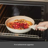 Karaca x Refika Swiss Crystal Almond Cream Easy Clip 9 Parça Tencere Seti thumbnail 9