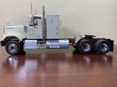 AMT 1272 1/25 Ölçek, 1976 GMC General Semi Tractor, Plastik Çekici Maketi thumbnail 4