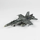 QD046 1/72 Ölçek, F-18D Hornet Sergilemeye Hazır Plastik Uçak Maketi thumbnail 2