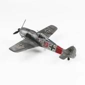 QD076 1/48 Ölçek, Focke-Wulf 190 A-6 Sergilemeye Hazır Plastik Uçak Maketi thumbnail 3