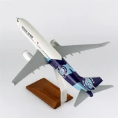 THY011 1/100 Ölçek, THY Adana Demir Spor Logolu B737-800 Yolcu Uçağı, Sergilemeye Hazır Ahşap Standlı Model thumbnail 3