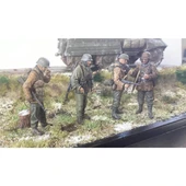 Dragon 6091 1/35 Ölçek, Poteau'da Pusu Kuran Asker Figürleri (Ardennes 1944), Plastik Model Kiti thumbnail 2