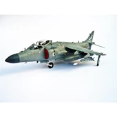 Kinetic K48041 1/48 Ölçek, Sea Harrier FA2 Savaş Uçağı, Plastik Model kiti thumbnail 2