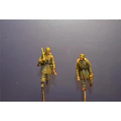 Dragon 6194 1/35 Ölçek, Tank İmha Ekibi, Wiking Timi (Macaristan 1945) Figürleri Plastik Model Kiti thumbnail 3