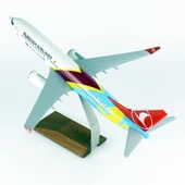 THY007 1/100 Ölçek, THY Aston Villa Logolu B737-800 Yolcu Uçağı, Sergilemeye Hazır Ahşap Standlı Model thumbnail 3