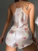 Kadın Ekru Gül Desenli Askılı Dantel Üst Pijama Takımı 2222 thumbnail 2