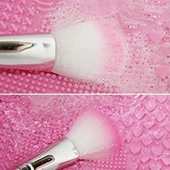 OLLEVRA Pratik Kolay Makyaj Fırçası Temizleme Matı Aparatı Aleti thumbnail 5