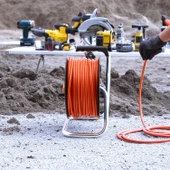 Makaralı Uzatma Kablosu CCA 3x1.5 mm 50 Metre Plastik Seyyar 4 Prizli Monofaze Termal Sigortalı thumbnail 5