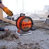 Seyyar Makaralı CCA Uzatma Kablosu 3x2.5 mm 40 Metre Termal Sigortalı Plastik 4 Prizli Monofaze thumbnail 4