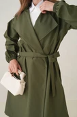 Su Geçirmez Kruvaze Yaka Sık Dokuma Kadın Trençkot thumbnail 11