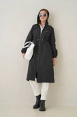 Su Geçirmez Kapüşonlu Fermuarlı Sık Dokuma Kadın Trençkot thumbnail 5