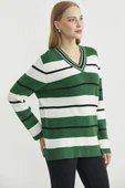 Çizgili V Yaka Triko Kazak - Yeşil thumbnail 4