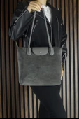 Erkan Saçmacı Gri Hakiki Dana Süet Fermuarlı Manyetik Kapaklı Büyük Boy Günlük Omuz Çantası - 3