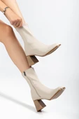 Bej Topuklu Fermuarlı Kadın Bot thumbnail 1