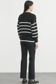 Oversize Çizgi Detaylı Triko Kazak - Siyah thumbnail 5