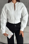 Kadın Fermuarlı Fit Cropped Sweatshirt – Sportif & Şehirli Stil thumbnail 10