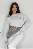 Kadın Dekoratif Yakalı Likralı Sweatshirt – Konforlu & Karakterli Stil - 7