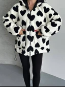 Kalp Desenli Kapüşonlu Mont thumbnail 4