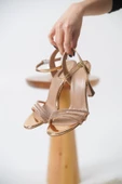 Lilia Kadın Rose Gold Taşlı Sandalet thumbnail 9