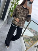 Kadın Uzun Kollu Bisiklet Yaka Leopar Desenli Iki Iplik Bluz Ve Viskon Iki Iplik Pantolon Ikili Takım thumbnail 6
