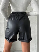Beli lastikli duble paça deri şort siyah w24755 - 5