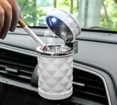 Kristal Pırlanta Taş Görünümlü Mavi Led Işıklı Lüx Oto Küllük Kapaklı Araç İçi Küllük Beyaz thumbnail 1