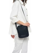 United Colors of Benetton Siyah Unisex Postacı Çantası BNT_264 thumbnail 3