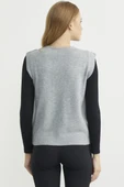 V Yaka Saç Örgü Triko Süveter - Gri thumbnail 6