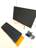 Klavye Standı Sehpası Klavye Yükseltici Pleksiglass 3 mm Şeffaf Turuncu Özel Renk.. thumbnail 4