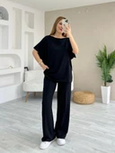 Kadın Kısa Kollu Kayık Yakalı Dikiş Izi Detaylı Viskon Iki Iplik Bluz Ve Pantolon Ikili Takım thumbnail 1