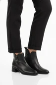 Aspor Siyah Hakiki Deri Polarlı Fermuarlı Kadın Topuklu Bot thumbnail 1